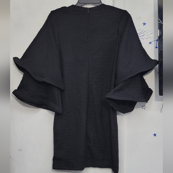 NWT INA Black Dress Large Structured Bell Sleeves Long Sleeves Size Small - Picture 4 of 4